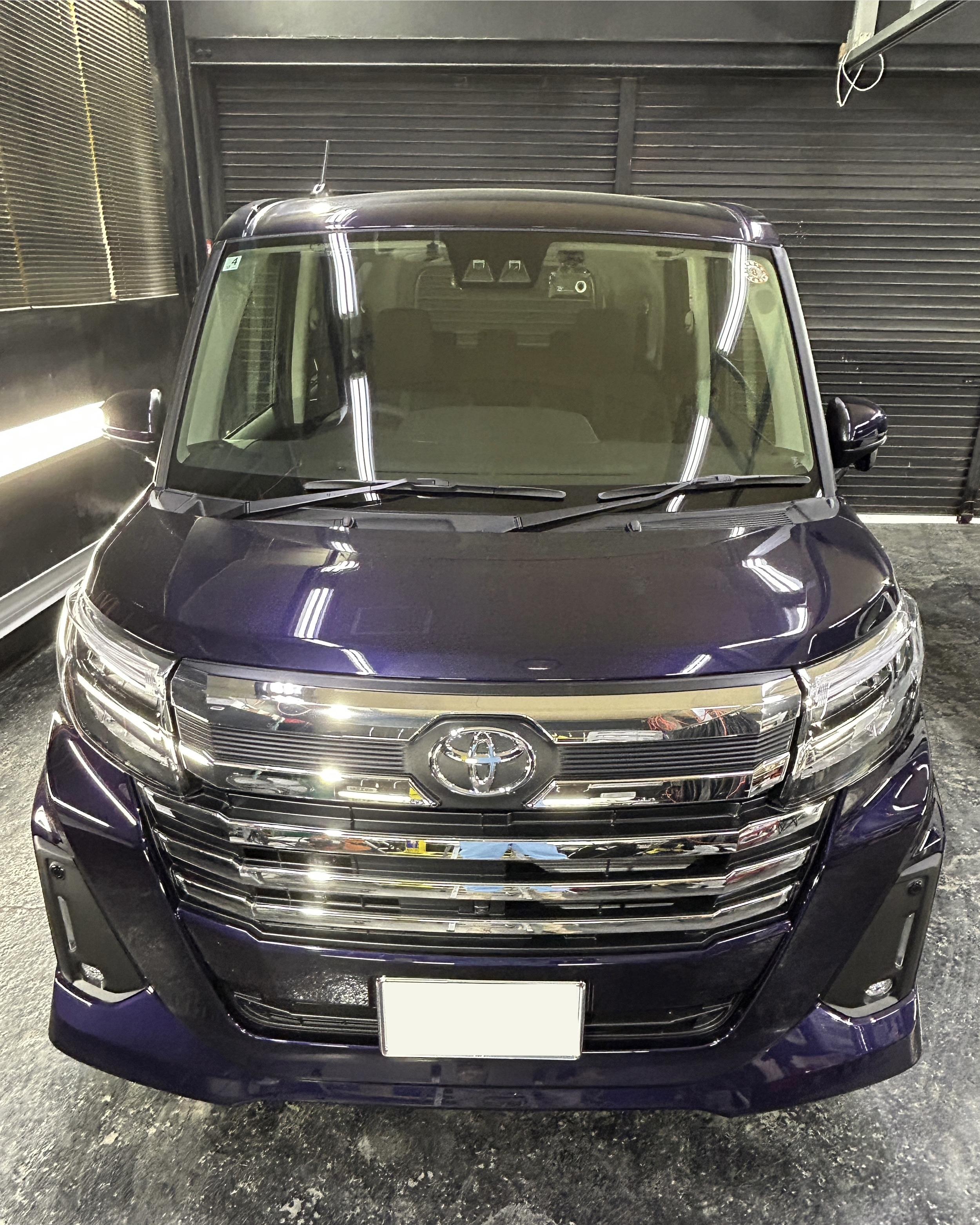 TOYOTA　ルーミーＧguardガラスコーティング３層（上面親水コーティング・他部撥水コーティング）