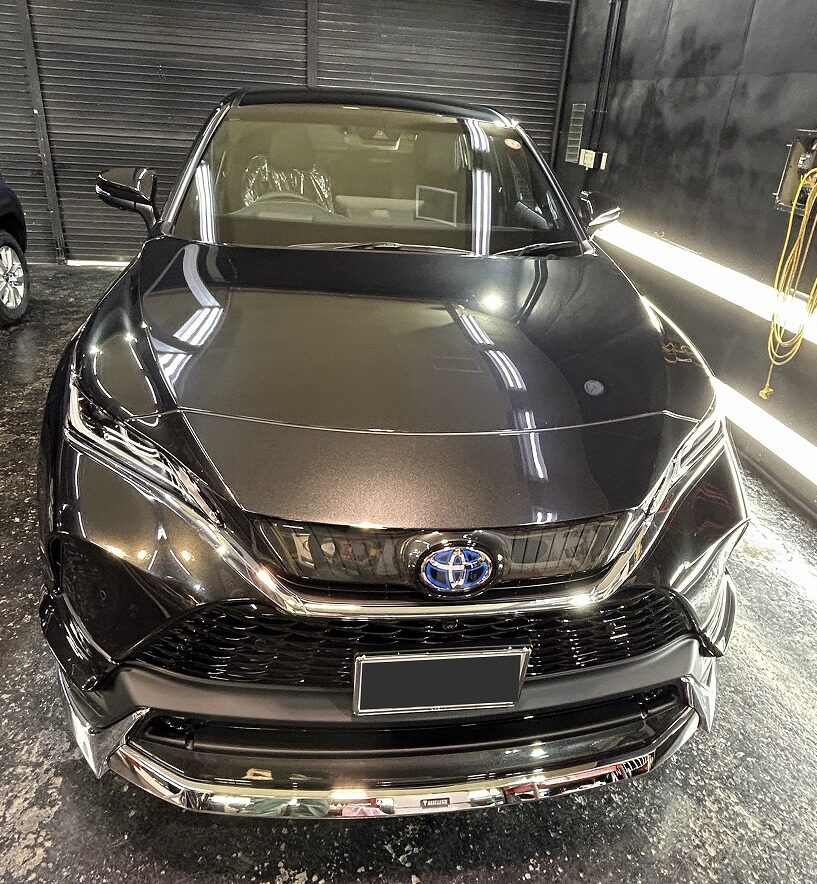 TOYOTAハリアーにＧguardガラスコーティング5層（親水）とホイールコーティング施工