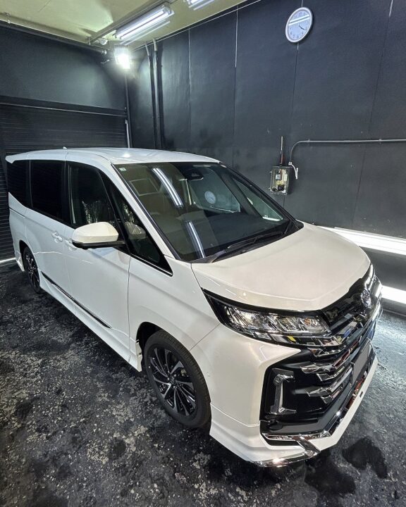 TOYOTAノアセラミックコーティングSystemXPRO施工
