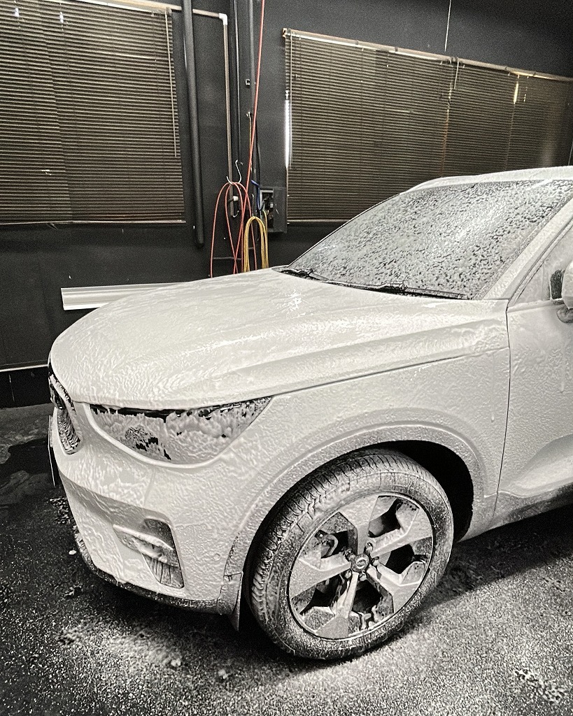 ボルボ XC40 Gguardガラスコーティング3層施工前洗車