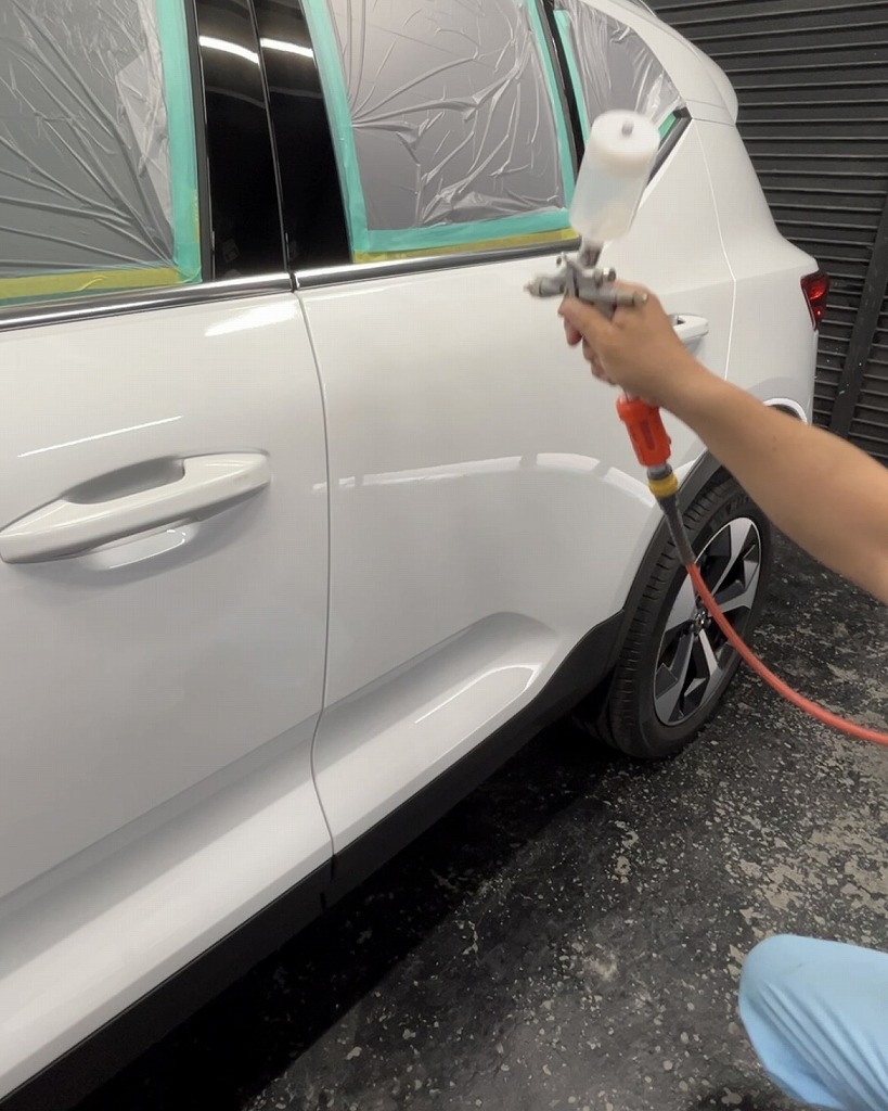 ボルボ XC40 Gguardガラスコーティング1層・2層吹き付けコーティング施工