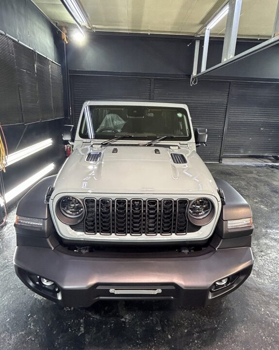 jeepラングラーセラミックコーティングSystemXPRO施工