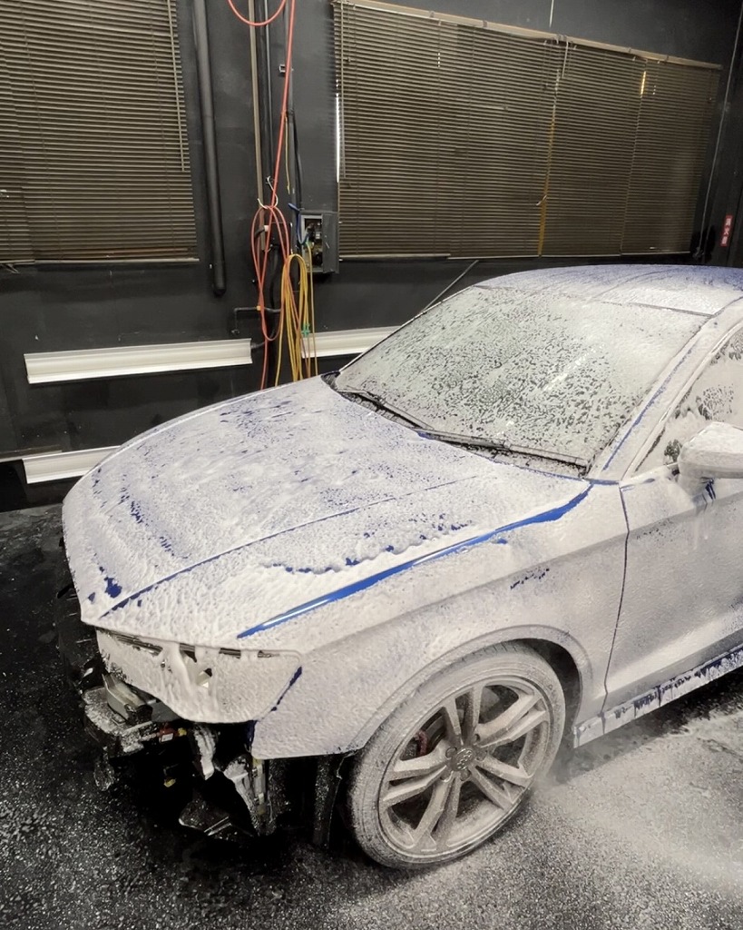 アウディS3Gguardガラスコーティング前の洗車下地作り