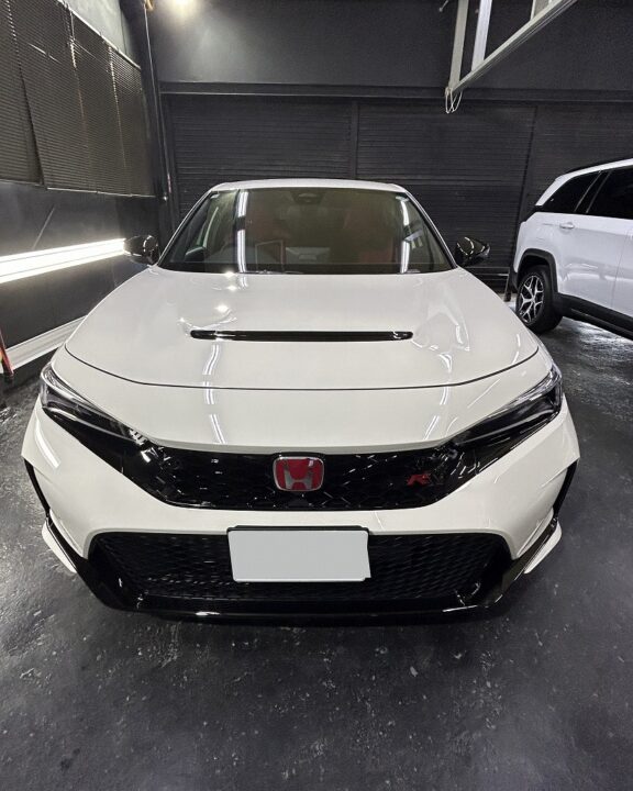 HONDAシビックタイプRＧguardガラスコーティング５層（親水）＋ホイールコーティング