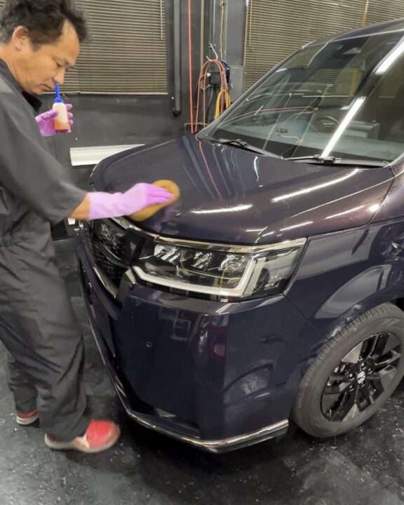 HONDAステップワゴンGguardガラスコーティング２層（親水）施工前溶剤を使って付着物除去洗車