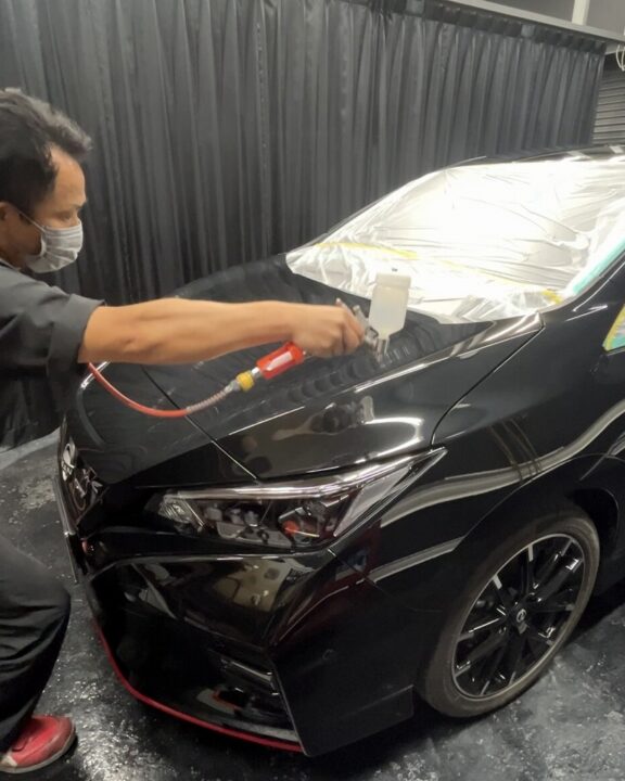 NISSANリーフnismoＧguardガラスコーティング１層・２層吹き付けコーティング施工