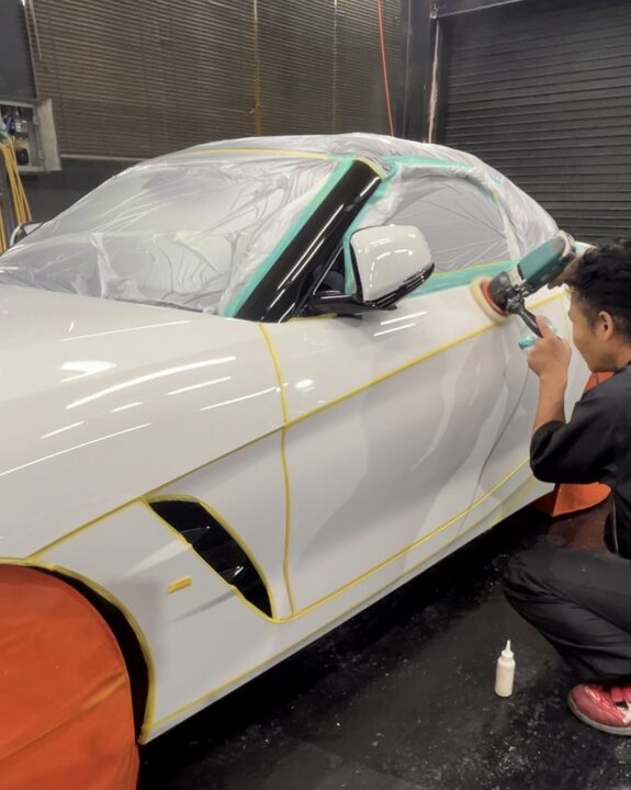BMW　Z4　Ｇguardガラスコーティング３層（親水）磨き（ミドルフィニッシュ）＋ホイールコーティング施工前磨き（ミドルフィニッシュ）