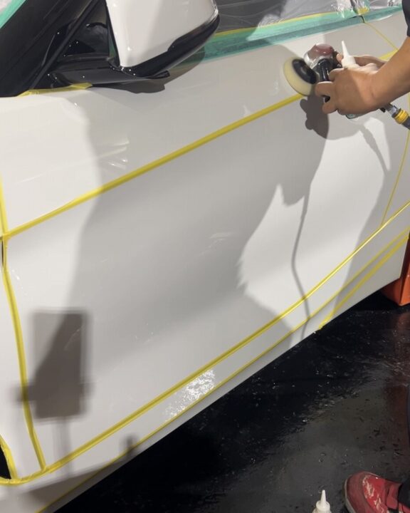 BMW　Z4　Ｇguardガラスコーティング３層（親水）磨き（ミドルフィニッシュ）＋ホイールコーティング施工前磨き（ミドルフィニッシュ）