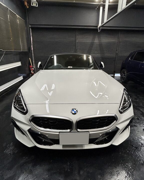 BMW　Z4　Ｇguardガラスコーティング３層（親水）磨き（ミドルフィニッシュ）＋ホイールコーティング