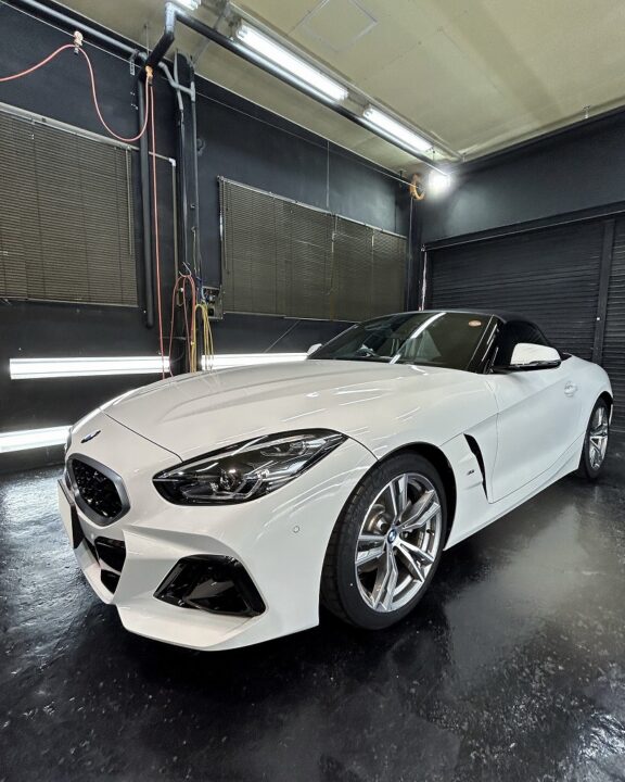 BMW　Z4　Ｇguardガラスコーティング３層（親水）磨き（ミドルフィニッシュ）＋ホイールコーティング