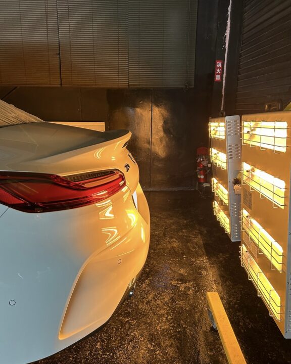 BMW　Z4　Ｇguardガラスコーティング３層トップコート(親水）施工後近赤外線ヒーター乾燥コーティング剤硬化