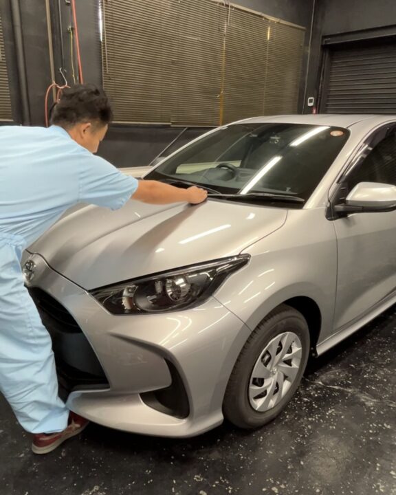 TOYOTAヤリスセラミックコーティングSystemXPRO専用プライマー塗布