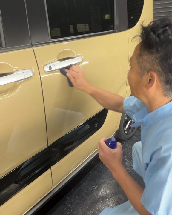DAIHATSU タントファンクロス コーティング専用プライマー塗布