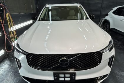 ボルボXC90Ｇguardガラスコーティング３層（親水）＋ホイールコーティング＋サンルーフコーティング＋シートコーティング