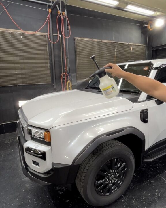 ランドクルーザー250セラミックコーティングSystemX MAXとホイールコーティングSystemX施工前鉄粉除去剤を使って鉄粉除去