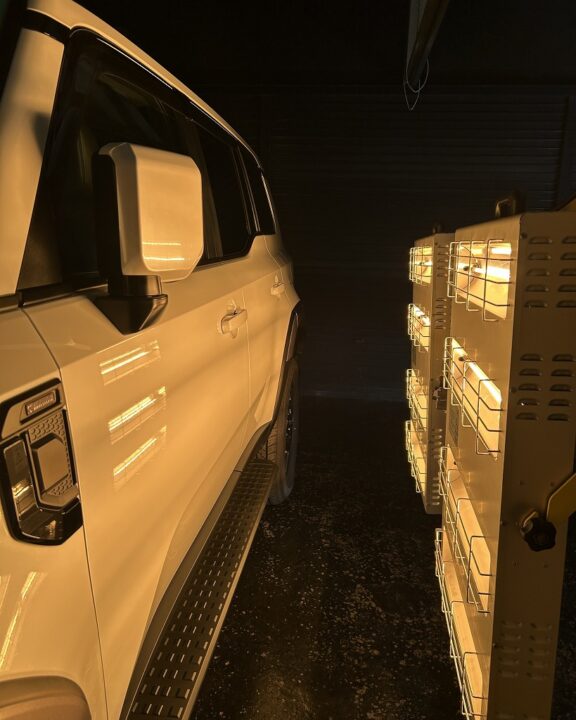 ランドクルーザー250セラミックコーティングSystemX MAXとホイールコーティングSystemX施工後近赤外線ヒーター乾燥硬化