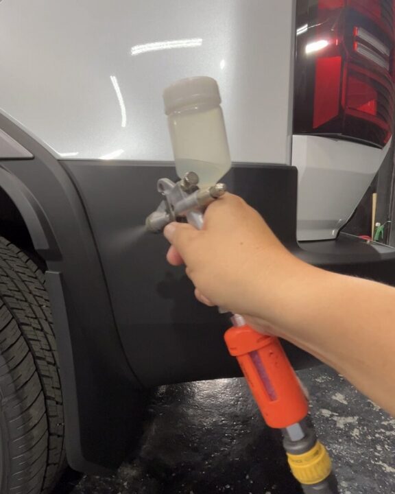 ランドクルーザー250素地部コーティング施工