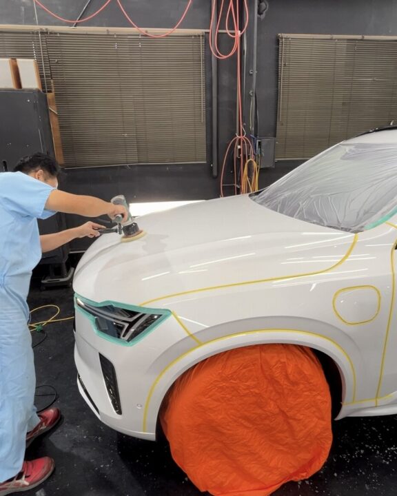 ボルボXC90Gguardガラスコーティング3層(親水)施工前磨き艶出し