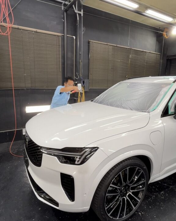 ボルボXC90Gguardガラスコーティング1層・2層吹き付けコーティング施工