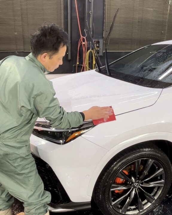 レクサスRX300 Gguardガラスコーティング3層(親水)+ホイールコーティング施工前粘土タオルで付着物除去