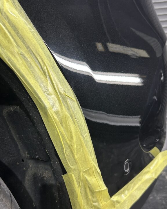 メルセデスベンツ GLB200d Gguardガラスコーティング3層施工前磨き