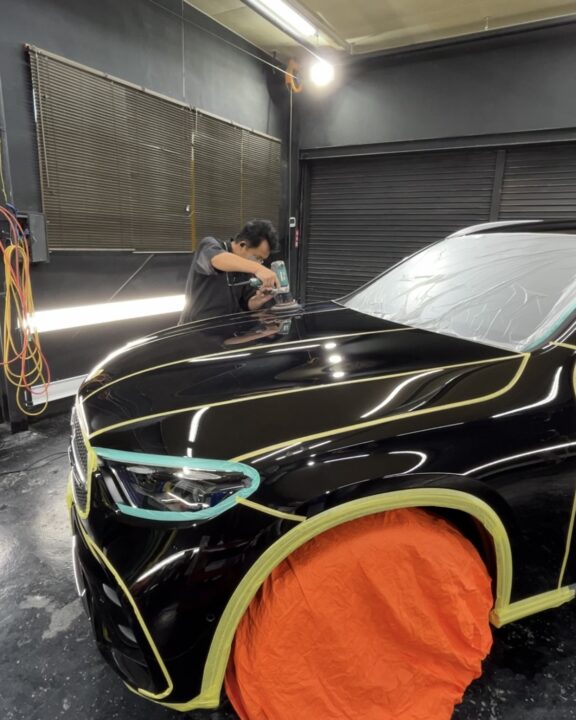 メルセデスベンツ GLB200d Gguardガラスコーティング3層施工前磨き