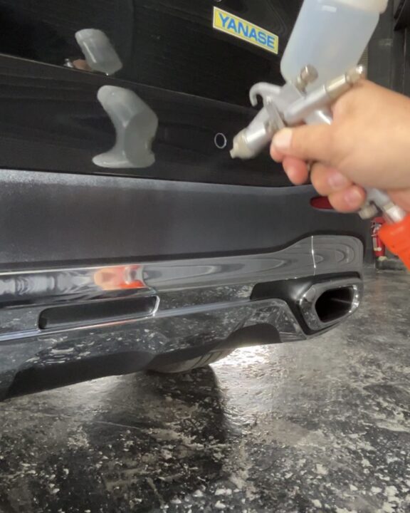 メルセデスベンツ GLB200d Gguardガラスコーティング 素地部吹き付けコーティング施工