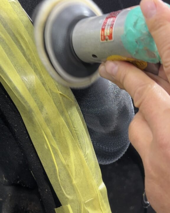 メルセデスベンツ GLB200d Gguardガラスコーティング3層施工前磨き