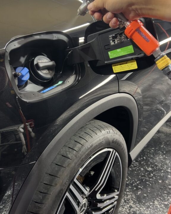 メルセデスベンツ GLB200d Gguardガラスコーティング 素地部吹き付けコーティング施工