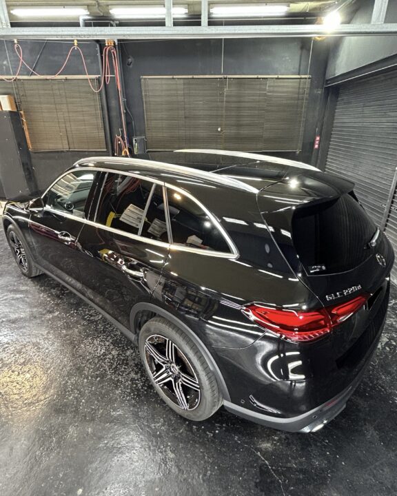 メルセデスベンツ GLB200d Gguardガラスコーティング3層(親水)+ホイールコーティング