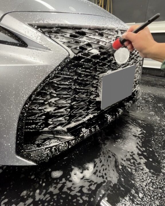 レクサスIS500セラミックコーティングSystemX PRO +ホイールコーティング施工前グリル洗浄