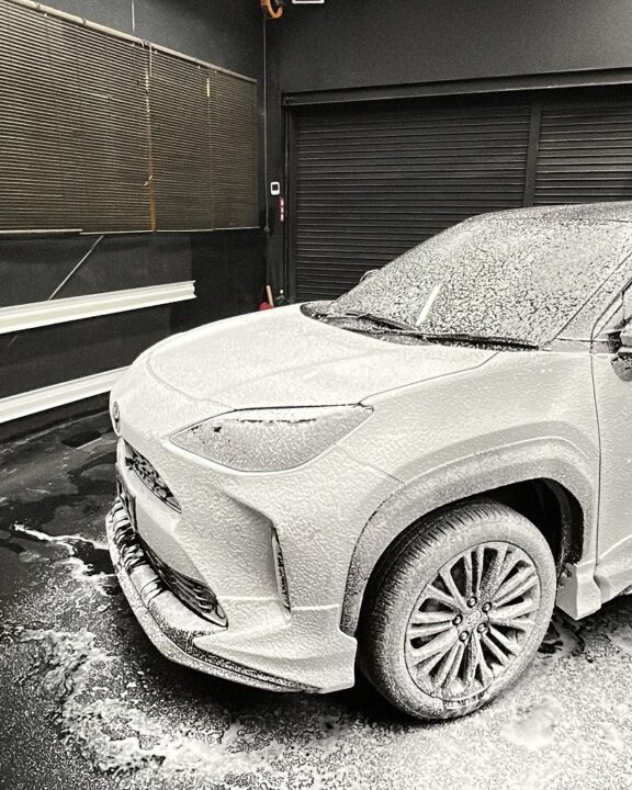 ヤリスクロス セラミックコーティングSystemXPRO施工前洗車