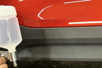 ボルボ XC40 素地部コーティング吹き付け施工