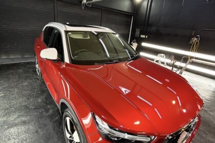 ボルボ XC40 Gguardガラスコーティング3層(親水)磨きハードフィニッシュ施工+サンルーフ撥水コーティング施工