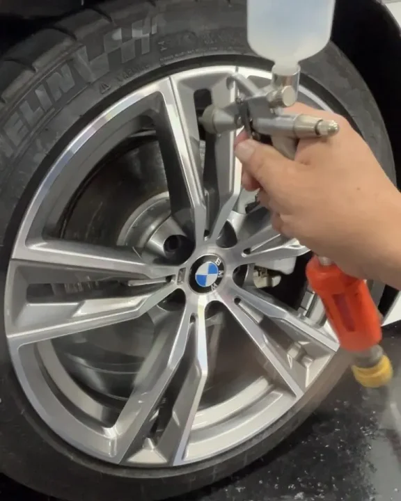 ホイールコーティングの様子