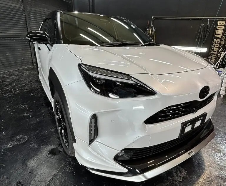 トヨタ・ヤリスクロスにセラミックコーティングを施工