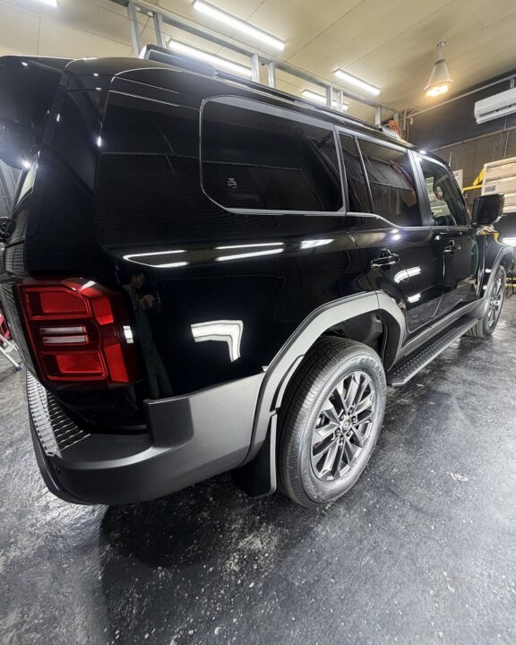 TOYOTAランドクルーザＧguardガラスコーティング３層（親水）＋ホイールコーティング＋シートコーティング