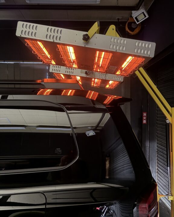 TOYOTAランドクルーザＧguardガラスコーティング施工後近赤外線ヒーターで乾燥硬化