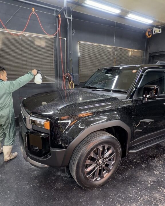 TOYOTAランドクルーザＧguardガラスコーティング施工前鉄粉除去