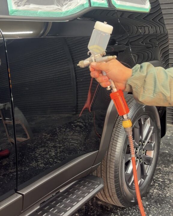 TOYOTAランドクルーザＧguardガラスコーティング1層・2層吹き付けコーティング施工