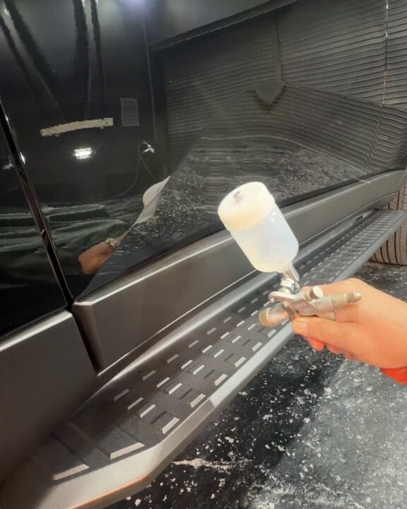 TOYOTAランドクルーザＧguardガラスコーティング素地部吹き付けコーティング施工