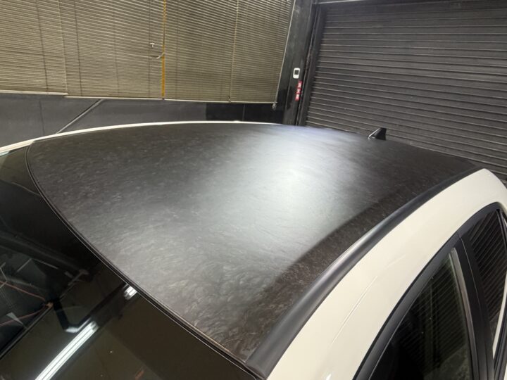 GRカローラセラミックコーティングSystemX PRO施工ルーフはカーボンなのでSystemX MF マッド用セラミックコーティング施工