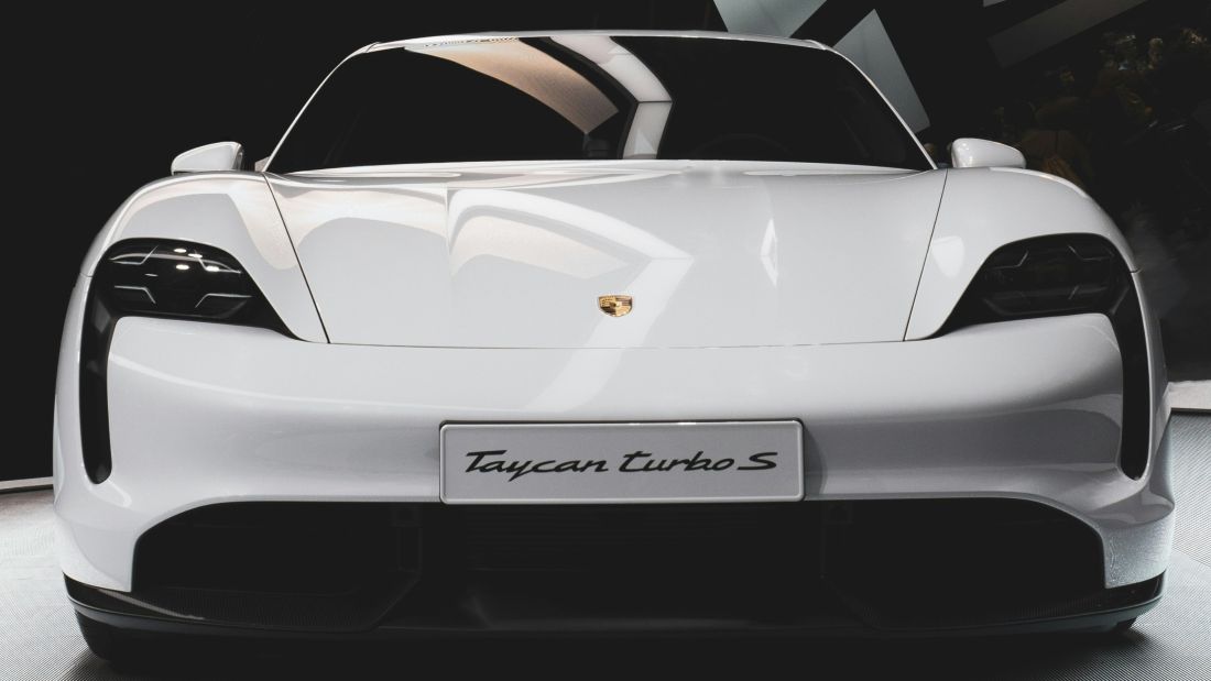 - 鈑金塗装・カーコーティング・車検|山口県 東洋ボデー株式会社 美しく仕上がったポルシェのボディ