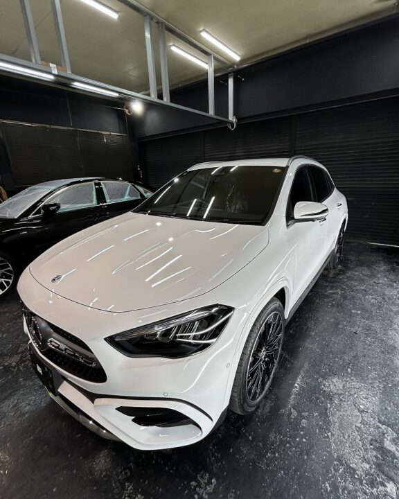 メルセデスベンツ GLA180にセラミックコーティングSystemX Crystal SSを施工