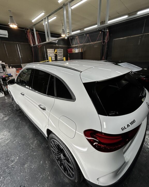 メルセデスベンツ GLA180にセラミックコーティングSystemX Crystal SSを施工