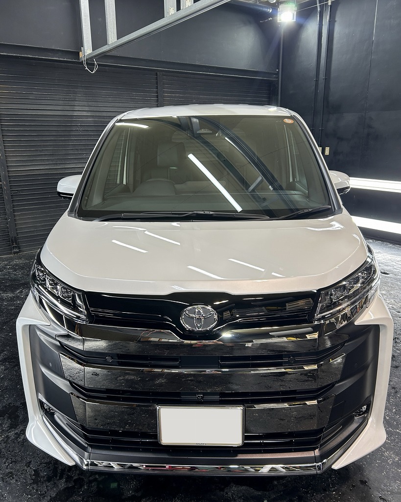 TOYOTA　ノアにセラミックコーティングSystemXPROを施工