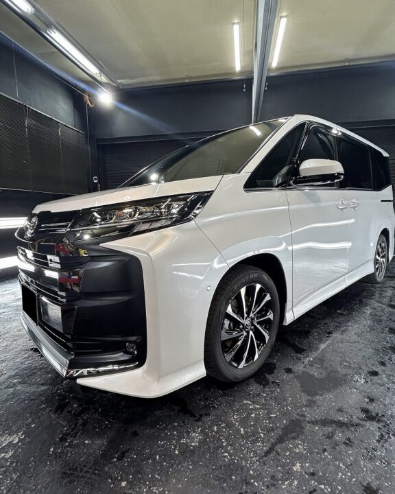 TOYOTA ノアにセラミックコーティングSystemXPROを施工