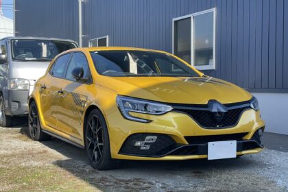 ルノー・スポール メガーヌ R.S ウルティム　スポイラー取付・塗装