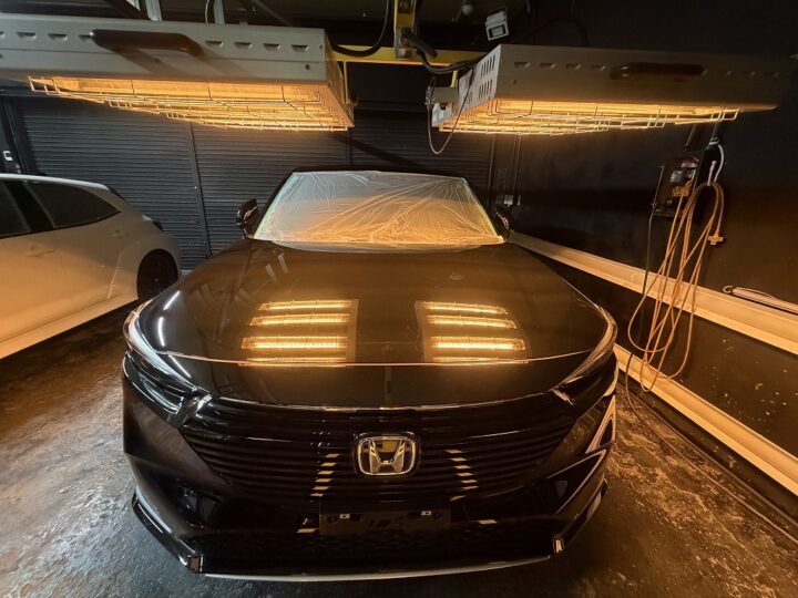 HONDAヴェゼル　Gguardガラスコーティング　プラチナ　親水コーティング３層施工後近赤外線ヒーター乾燥