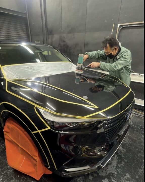 HONDAヴェゼル　Gguardガラスコーティング　プラチナ　親水コーティング３層施工前磨き艶出し小傷取り 